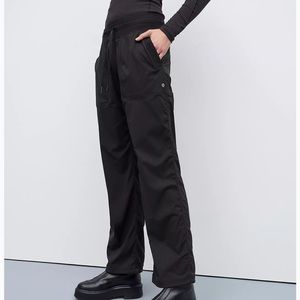 Luluenon Dance Studio size 4
